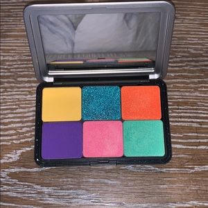 Makeup forever make it your own eye shadow